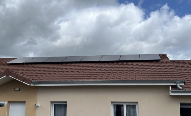 panneaux solaires en toiture à Four